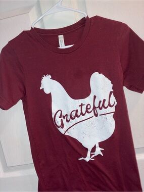 Grateful Chicken Graphic Tee - Maroon